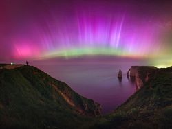 Warna-warni Aurora yang Menakjubkan di Northern Lights Photographer of the Year 2024