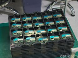 Mengintip Proses Produksi HP Tecno di Chongqing