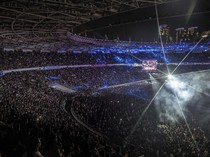 Potret Jemaat Padati Perayaan Natal Gereja Tiberias di GBK