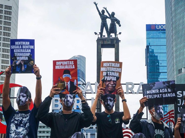 Pakai Topeng Munir, Aktivis Peringati Hari HAM di CFD Jakarta