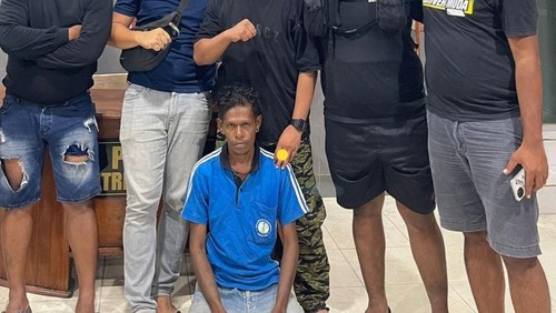 Polisi menangkap Agustinus, pelaku perdagangan orang di Kupang, NTT.