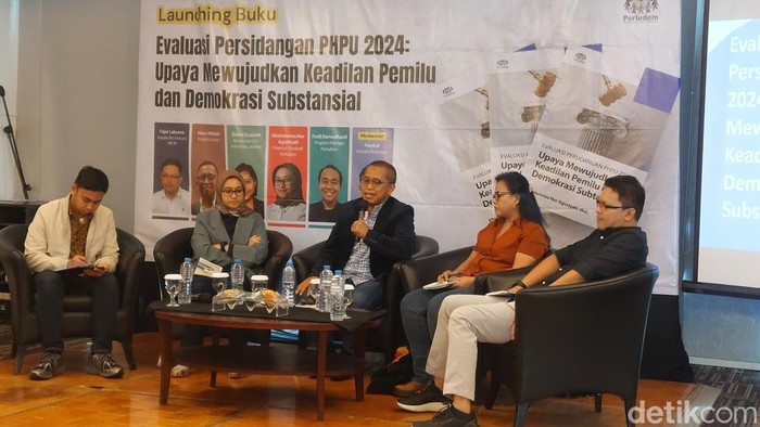 Praktisi hukum, Heru Widodo dalam acara diskusi Perludem bertajuk Evaluasi Persidangan PHPU 2024 (Rumondang/detikcom)