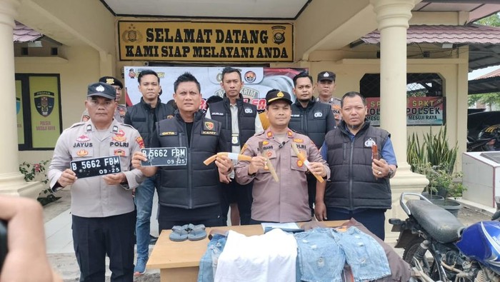 Saat polisi melakukan pers rilis terhadap pelaku pembegalan anak di bawah umur di OKI
