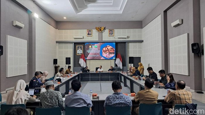 Antisipasi Penambang Liar, Pemprov Jatim Sosialisasi Izin Tambang Rakyat