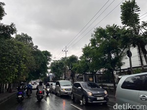 BMKG Ingatkan Potensi Cuaca Ekstrem di Jawa Timur, Ini Wilayah Terdampak