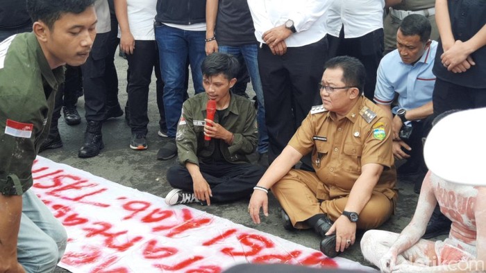Demo Hari Antikorupsi di Kabupaten Tasikmalayaa