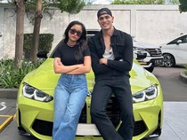 Potret Kedekatan Fuji dengan Aisar Khaledd