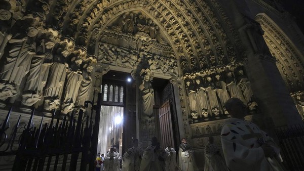 Katedral Notre Dame Paris Kembali Dibuka Pasca Kebakaran 2019