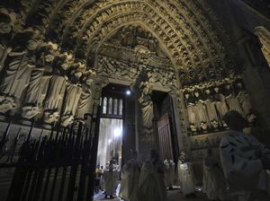Bukan Menara Eiffel, Paris Cuan Berkat Notre Dame