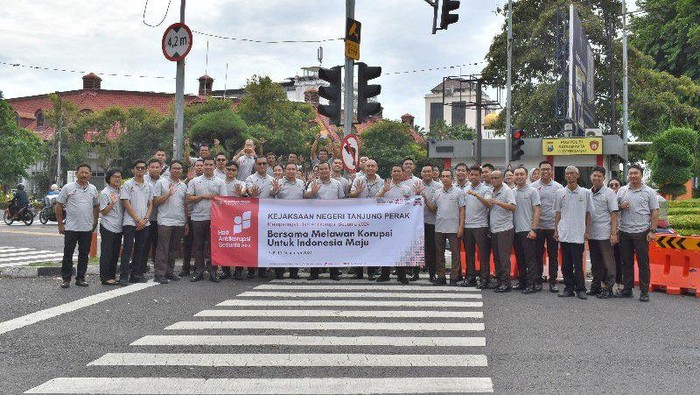 Kejari Tanjung Perak Surabaya peringati Hakordia 2024