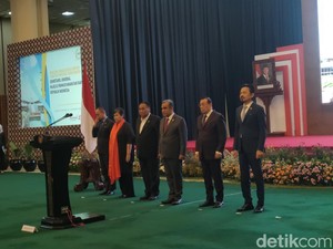 Muzani Lantik Sekjen MPR RI Baru, Pandu Sumpah Jabatan Pimpinan