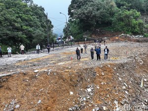 Usai Ditertibkan, Pedagang Bermotor Masih Bermunculan di Puncak Bogor