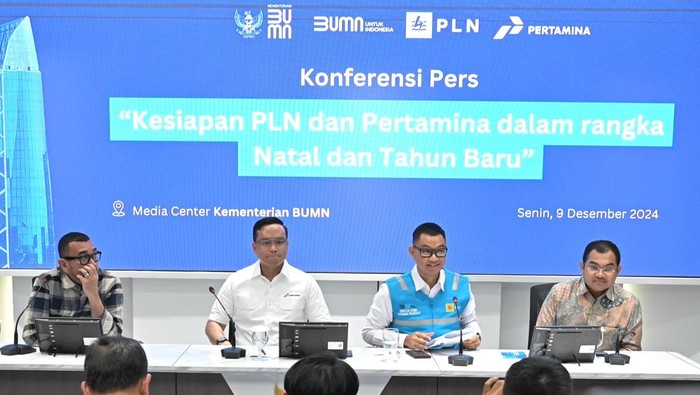Konferensi Pers Kesiapan PLN dan Pertamina dalam rangka Natal dan Tahun Baru yang digelar di Media Center Kementerian BUMN, Jakarta pada Senin (9/12/2024)