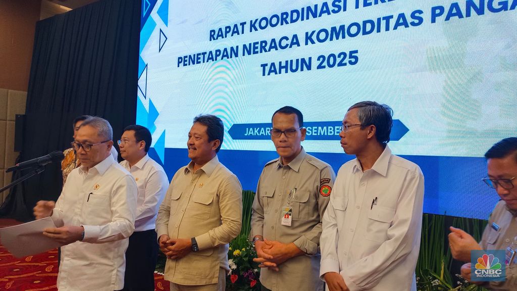 Konferensi Pers Menko Pangan bersama para menteri teknis dan kepala lembaga di Kantor Kemenko Pangan, Jakarta, Senin (9/12/2024). (CNBC Indonesia/Martyasari Rizky)