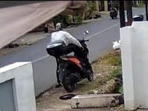 Motor Petugas WiFi Digondol Saat Perbaiki Kabel, Pelaku Sempat Tabrak Ibu-ibu