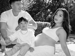 8 Foto Maternity Nikita Willy di Amerika, Tampil Glowing Pamer Baby Bump
