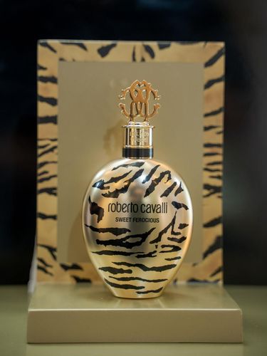 Sweet Ferocious Eau de Parfum dari Roberto Cavalli.