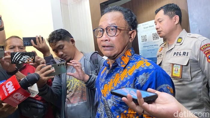 Komisioner Kompolnas M Choirul Anam di Mapolda Jateng, Senin (9/12/2024).