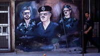 Bashar mengambil alih kekuasaan pada tahun 2000 setelah ayahnya, Hafez al-Assad, meninggal dunia, yang memerintah negara tersebut sejak tahun 1971. (Barry Iverson/Getty Images) 