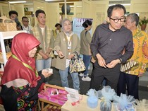 Momen Wamen Perindustrian Faisol Riza Tinjau Pameran Bangga Buatan Indonesia