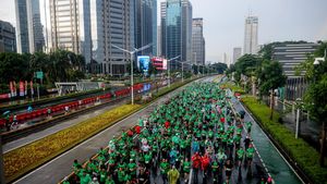 Semangat Ribuan Pelari Ikut Fun Run di Jakarta