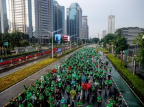 Semangat Ribuan Pelari Ikut Fun Run di Jakarta
