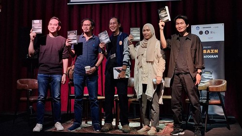 Suasana acara bedah buku 