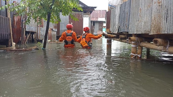 Banjir di Kecamatan Panakkukang, Kota Makassar.