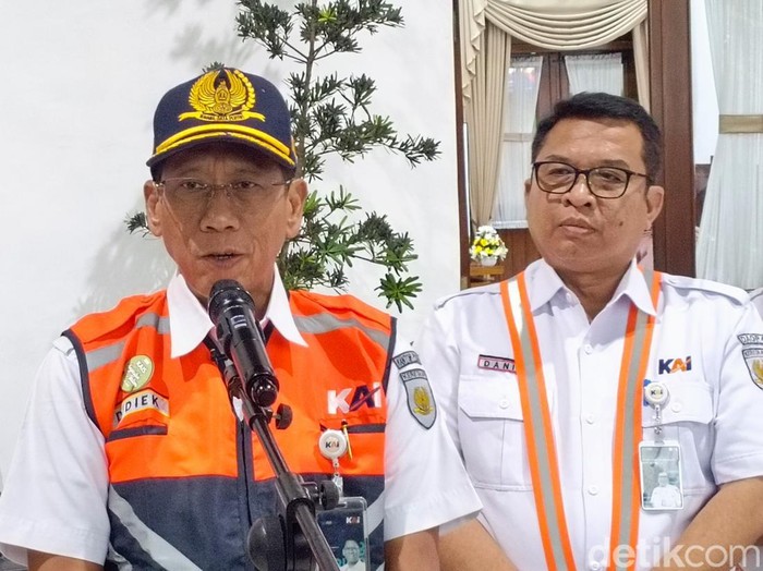 Direktur Utama KAI, Didiek Hartantyo, di Semarang, Selasa (10/12/2024).