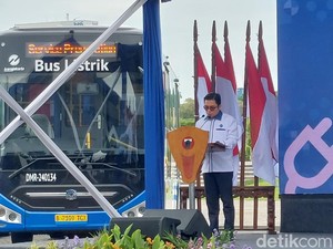 TransJakarta Resmi Tambah 200 Unit Bus Listrik