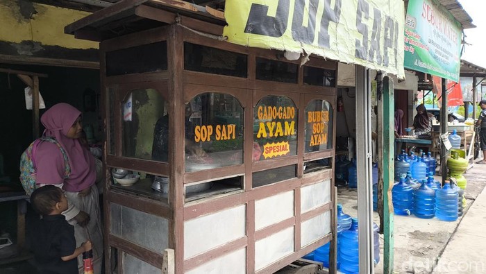 Gado-gado ayam khas Cirebon Ibu Nemah