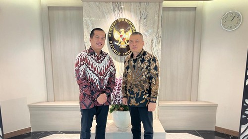 Gubernur NTB terpilih Lalu Muhamad Iqbal bertemu dengan Menteri Perhubungan Dudy Purwagandhi di Jakarta, Selasa (10/12/2024).