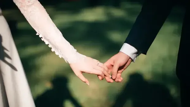 Ilustrasi pernikahan (Photo by Jeremy Wong Weddings on Unsplash)