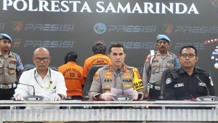 Kapolresta Samarinda Kombes Ary Fadli saat merilis kasus aborsi yang dilakukan mahasiswi. Dokumen Istimewa
