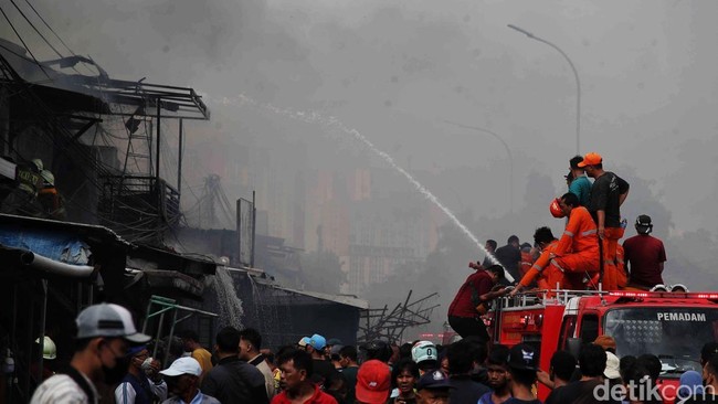 Kabar Lowongan Jakarta: Dibutuhkan 11 Ribu Petugas Damkar