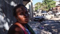 Para anggota geng kriminal Wharf Jeremie, sebut laporan RNDDH, menewaskan sedikitnya 60 orang pada Jumat (6/12) dan membunuh 50 orang lainnya pada Sabtu (7/12) waktu setempat. Pembunuhan keji itu dilakukan dengan menggunakan parang dan pisau. 