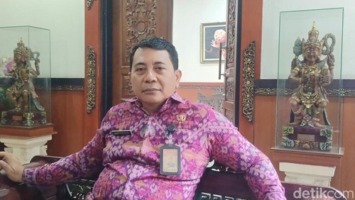 Kepala Dinas Kebudayaan Kota Denpasar Raka Purwantara. (Foto: Ni Made Lastri Karsiani Putri/detikBali)
