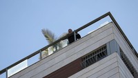 Huthi di Yaman, yang didukung oleh Iran, telah melancarkan beberapa serangan terhadap Israel. Serangan ini diklaim sebagai solidaritas terhadap warga Palestina di Jalur Gaza, yang terus digempur Israel.  