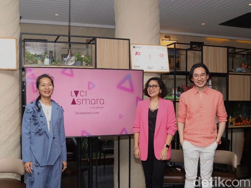 Rendra 'Susu' Susanti bersama Pingkan C. B. Rumondor, M.Psi dan dr. Haekal Anshari, M. Biomed (AAM)