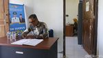 Layanan di Kantor Camat Wawonii Serba Sat-set Lewat WA