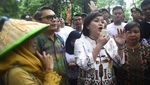 Massa dari Berbagai Elemen Gelar Aksi Jalan Kaki Peringati Hari HAM Sedunia