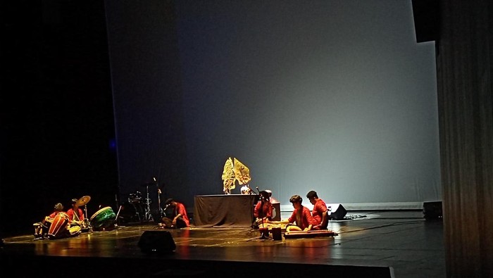 Penampilan sastrawan di pentas karya dan literasi di Taman Ismail Marzuki