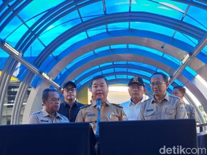 Pj Gubernur Teguh Resmikan 4 JPO di Jakarta, Telan Biaya Rp 70 Miliar