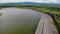 Kementerian PU melalui Balai Besar Wilayah Sungai (BBWS) Brantas akan membangun saluran irigasi Semantok Kiri pada tahun 2025 dengan anggaran mencapai Rp67 miliar.  