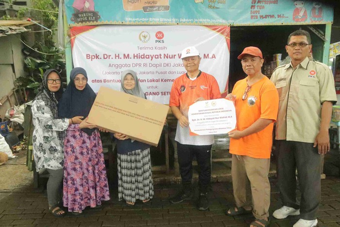 Reses Perdana, HNW Serap Aspirasi Warga-Salurkan Bantuan ke UMKM