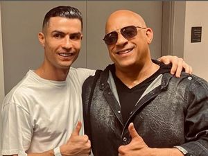 Gegara Foto Ini, Ronaldo Diisukan Main Film Fast and Furious 11