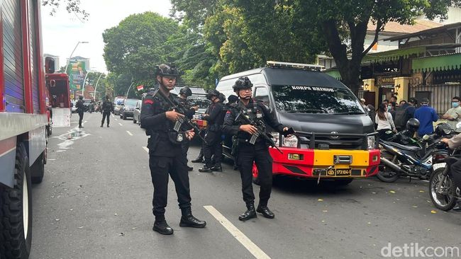 Sempat Ada Ledakan dari Basement Gedung di Jaksel, Gegana Merapat ke TKP