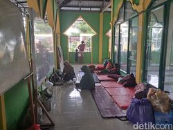 Cerita Warga Manggala Lelah Rumahnya Jadi Langganan Banjir di Makassar