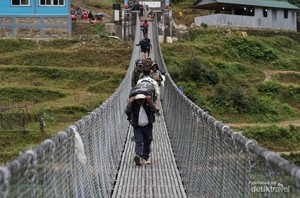 Terpesona Chhomrong, Awal Pendakian Annapurna Base Camp