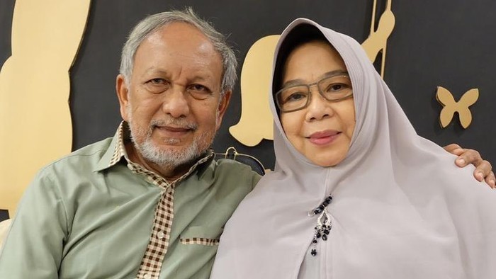 Ussy Sulistiawaty Ussy Sulistiawaty